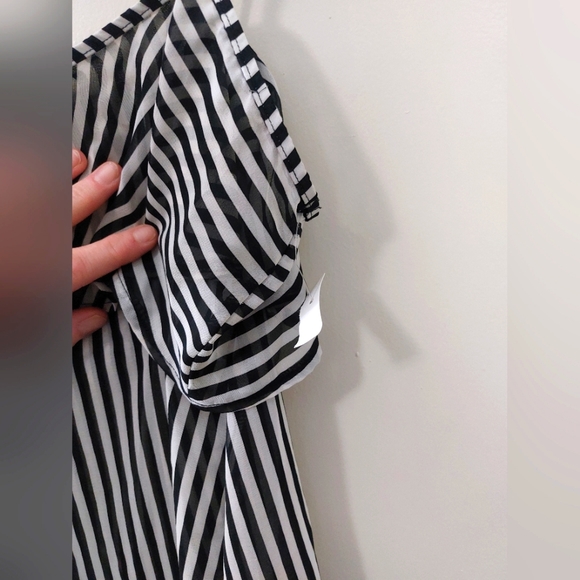 Large Dressy Black and White Shoulderless Blouse by O'Rageous NWT - Picture 3 of 4